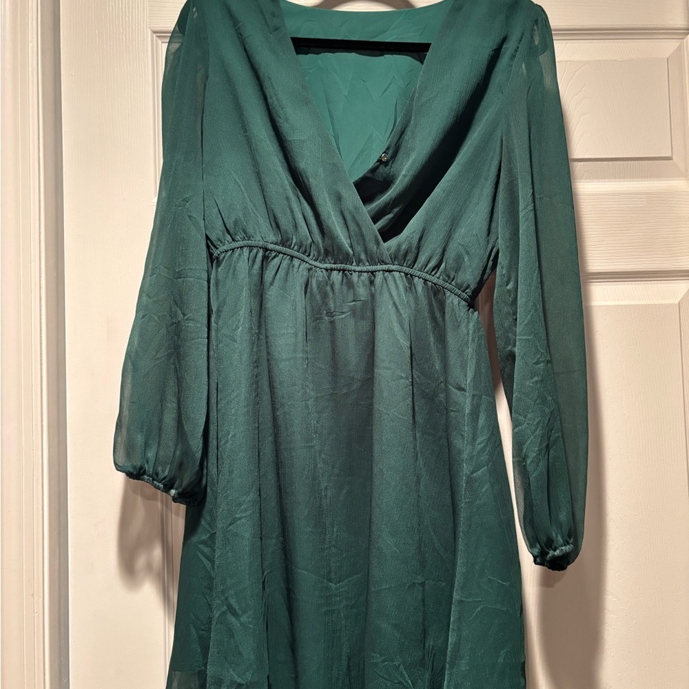 Green V-Neck Long Sleeve Women’s Dress